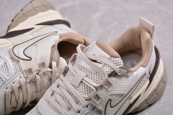 Nike V2K Runtekk Run FD0736-103 