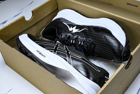 Asics Trabuco Max 3 1011B800-021 