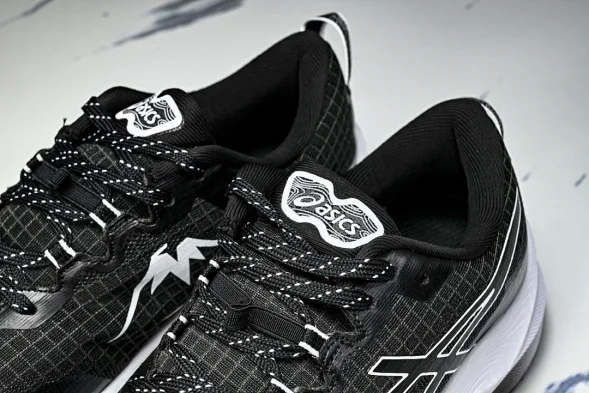 Asics Trabuco Max 3 1011B800-021 