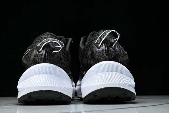 Asics Trabuco Max 3 1011B800-021 