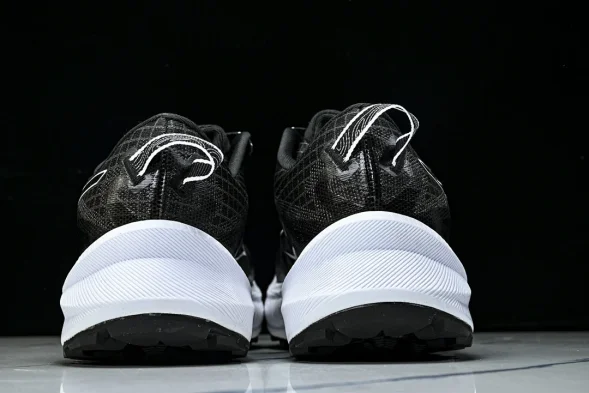 Asics Trabuco Max 3 1011B800-021 
